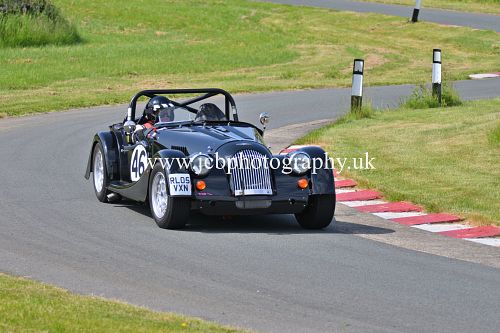 Morgan Roadster Lightweight driven by Tom Purves