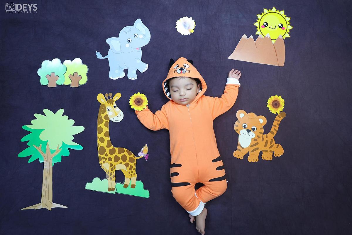 Jungle theme cute baby photoshoot in Rohini