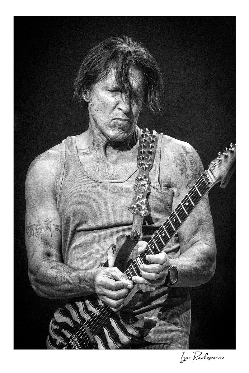 GEORGE LYNCH