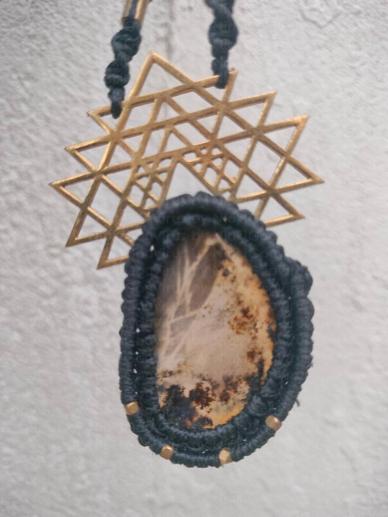 Geometric agate moss necklace