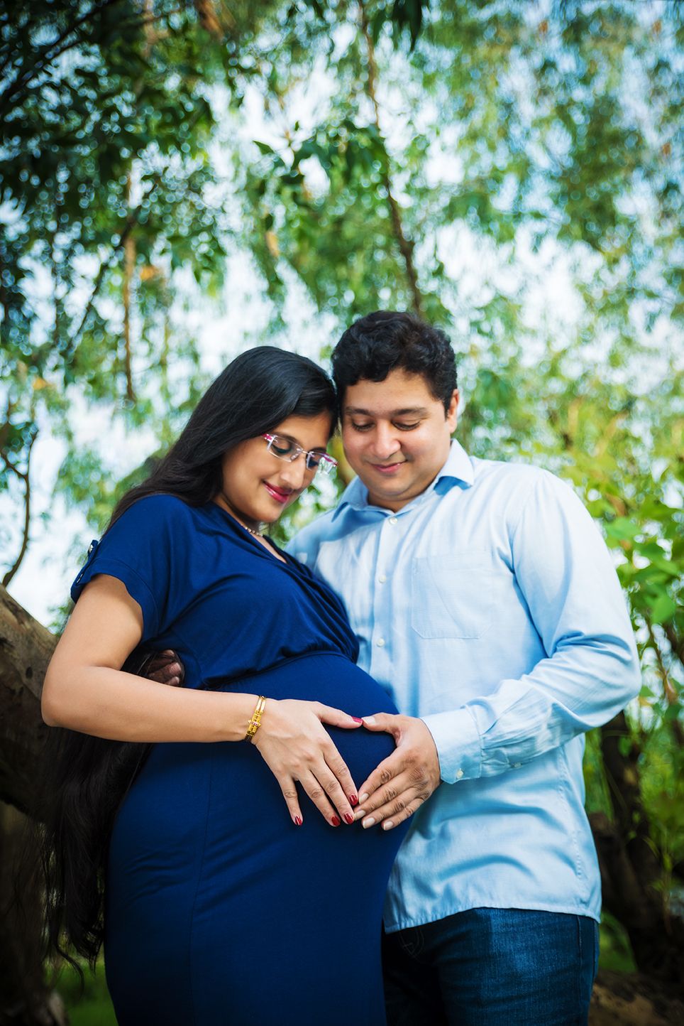 Maternity photographer in mumbai : maternity photo shoot