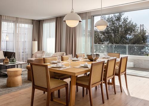 Cozinha contempor&acirc;nea integrada em projeto de design de interiores no Hyatt Regency Lisboa