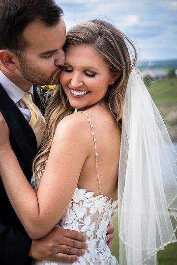Absolutely Amazing! Made me feel so beautiful on my wedding day