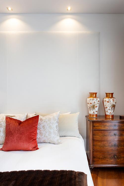 Fotografia de na Casa Andaluz, detalhe quarto, interiores de luxo concebidos por FEMMA Interior Design.