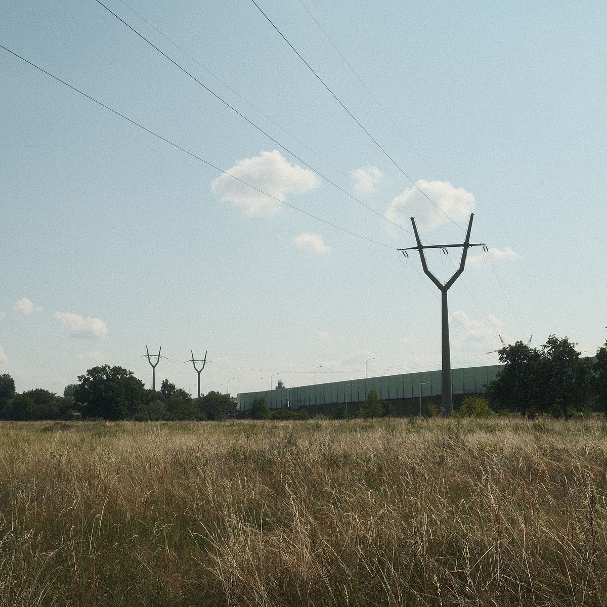 Słup wysokiego napięcia