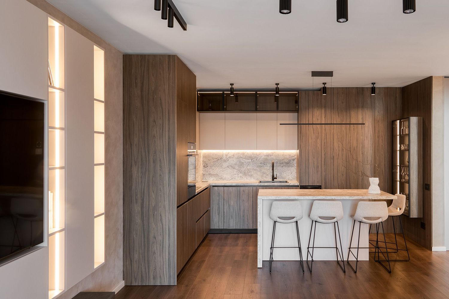 In-still banner image 4