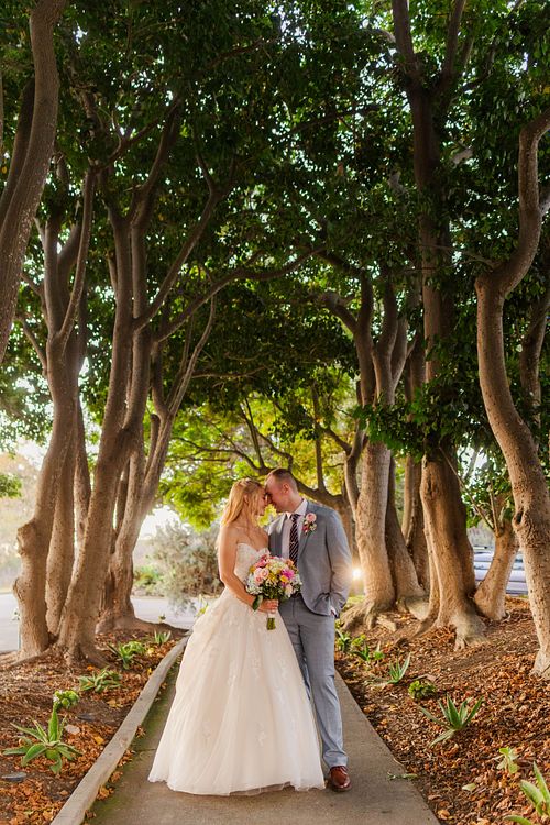 Savannah wedding photography bride and groom