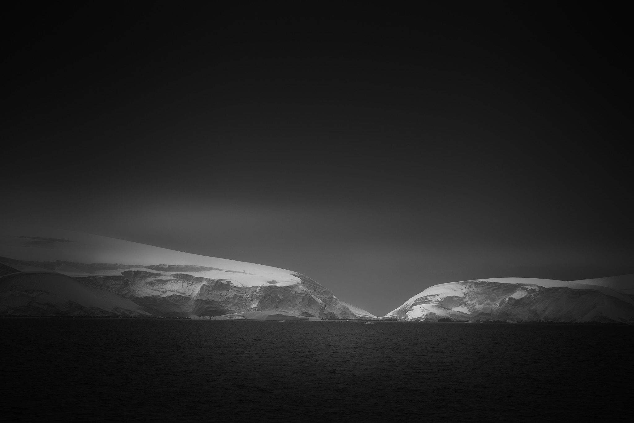 Antarctica in B&W