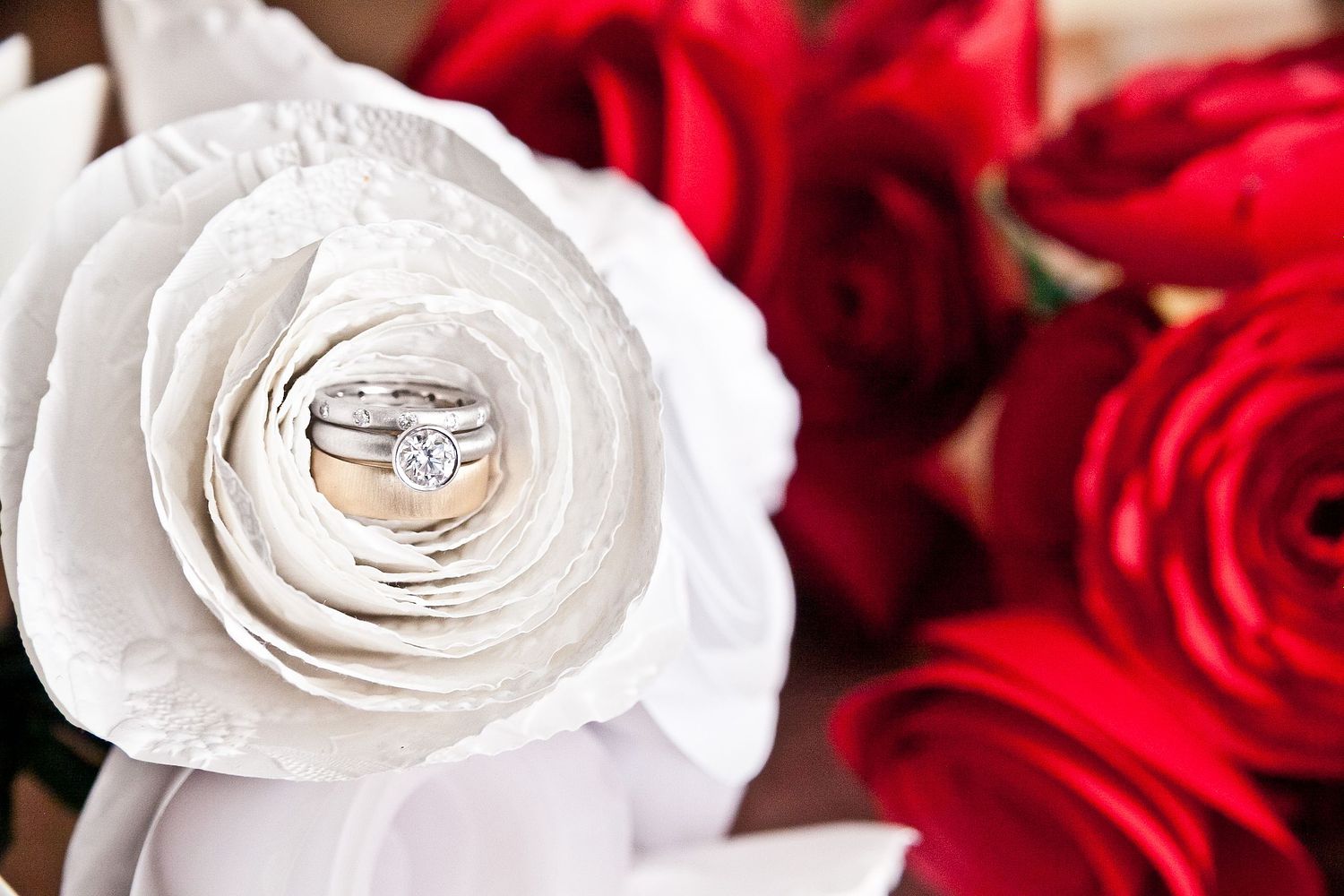 flower rings wedding