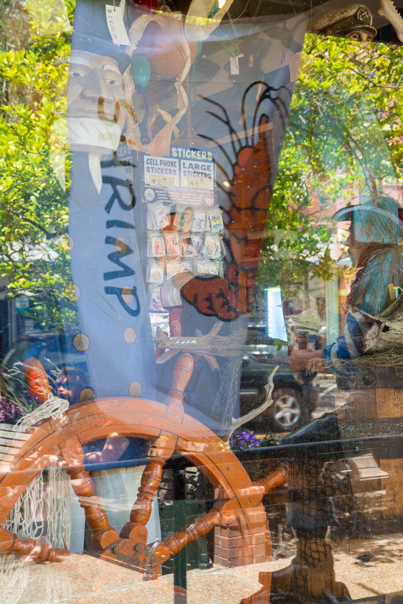 Shrimp banner and captain's wheel