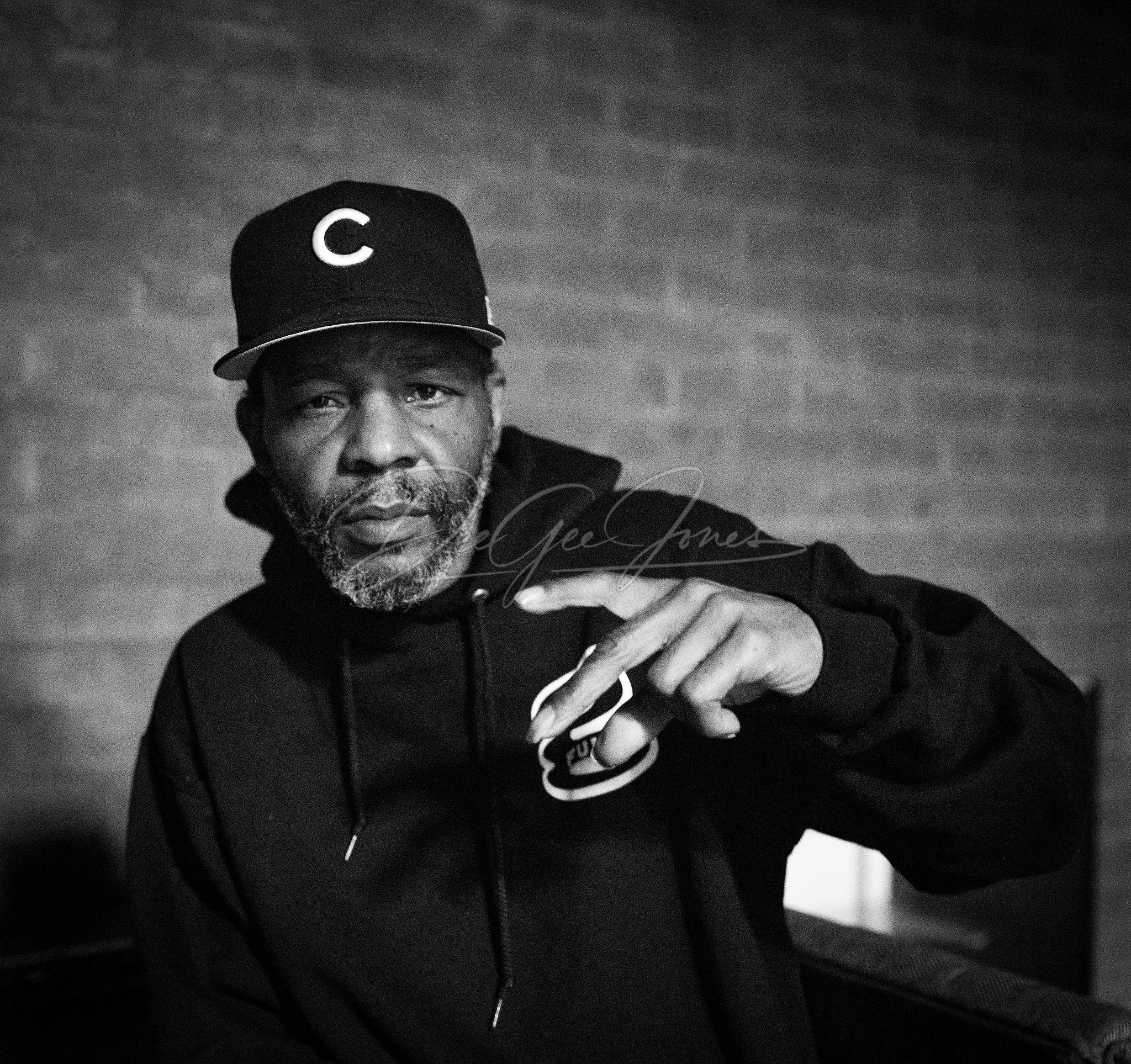 Foesum, The Twinz , The Dove Shack