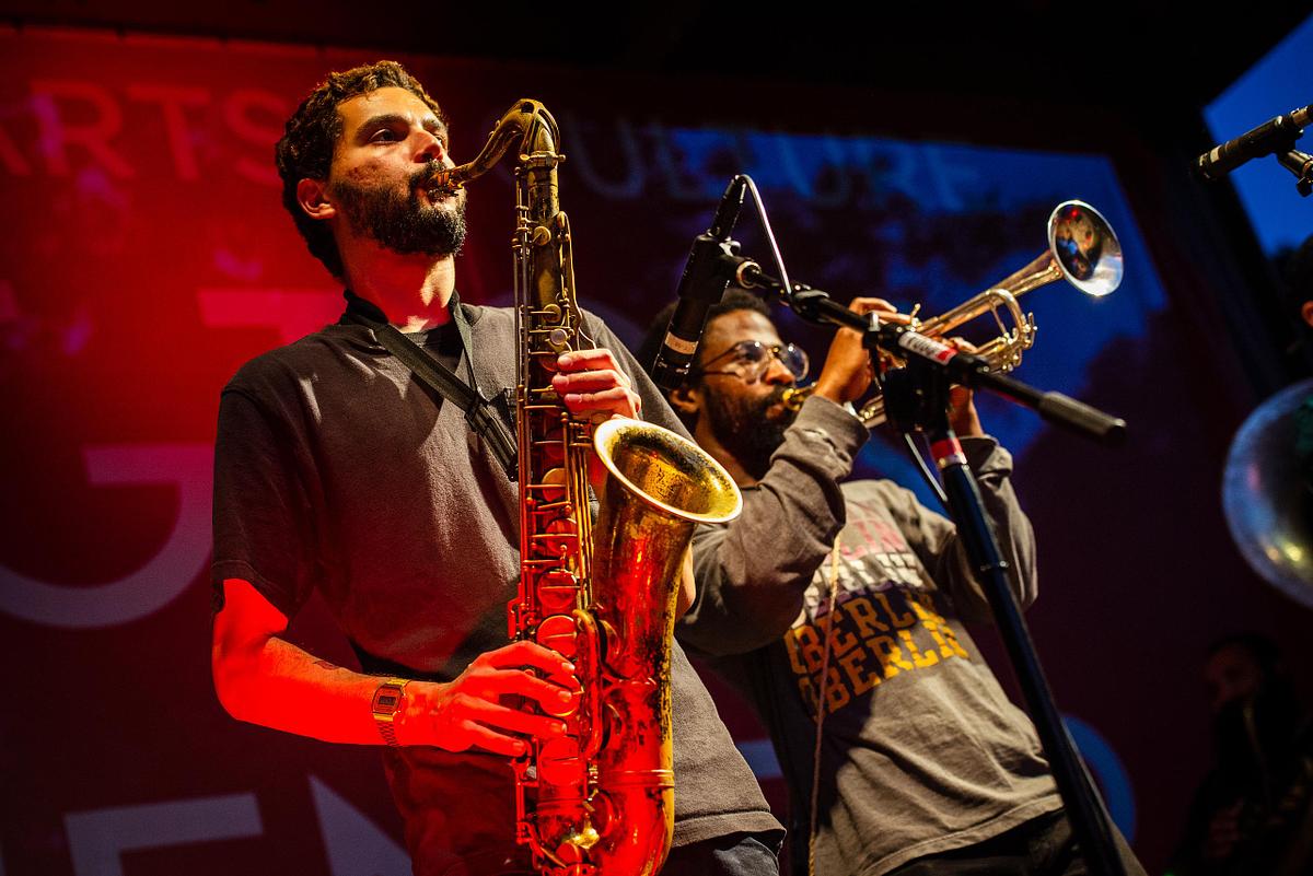 Event photography capturing live jazz musicians performing on stage in Philadelphia, highlighting artistry, collaboration, and the city&rsquo;s cultural vibrance through sound and storytelling.
