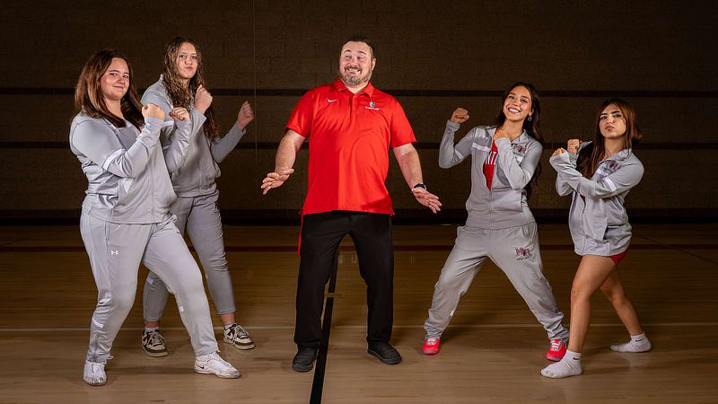 Mountain Ridge Ladies Wresting