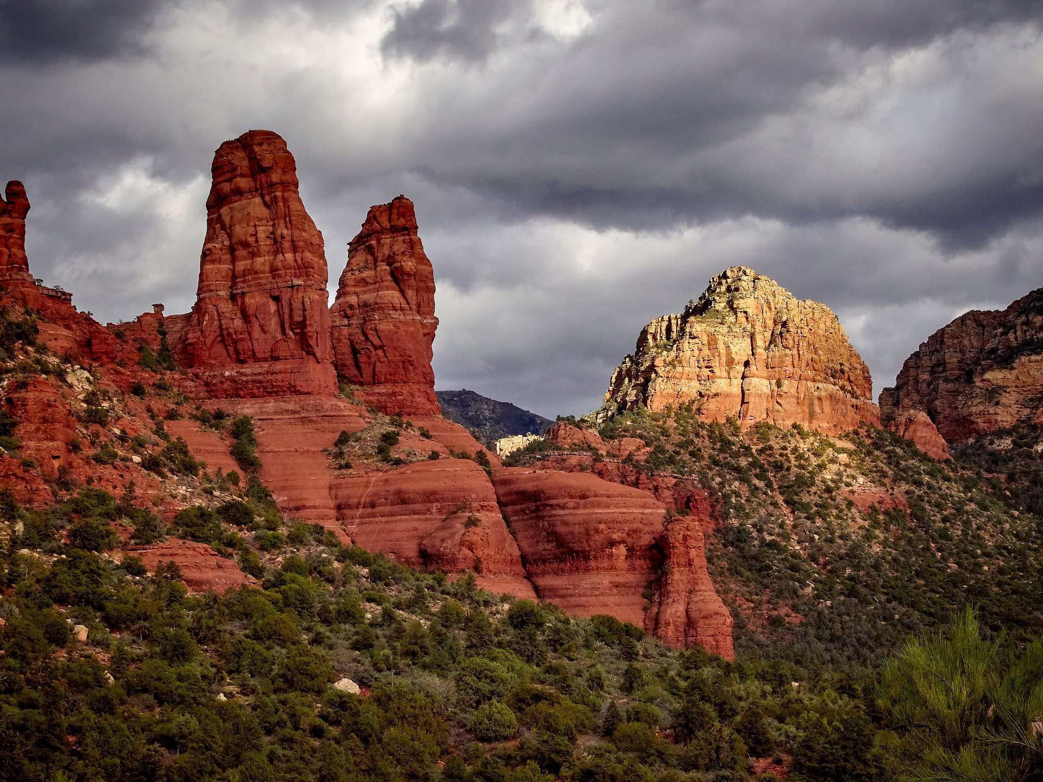 TitleOrange Pillars - Sedona, Arizona