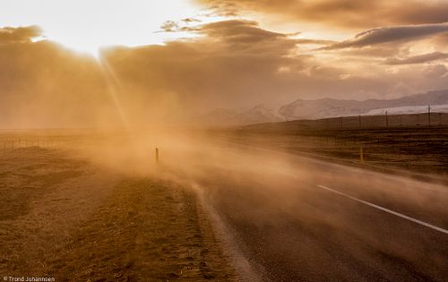 During a volcanic eruption, the weather can change rapidly due to several factors related to the high ash cloud and the intense release of energy.