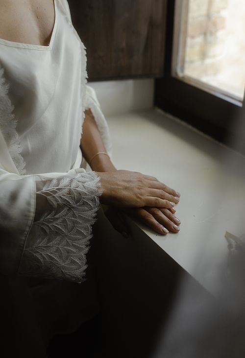 Preparativi sposa matrimonio Badia San Vittore Cingoli fotografie spontanee eleganti