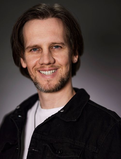 Professional Actor Headshots In Melbourne