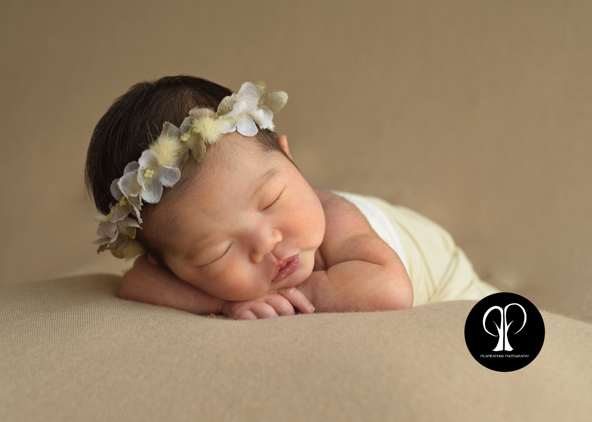 Newborn Photography - Picspirations Photography (36)