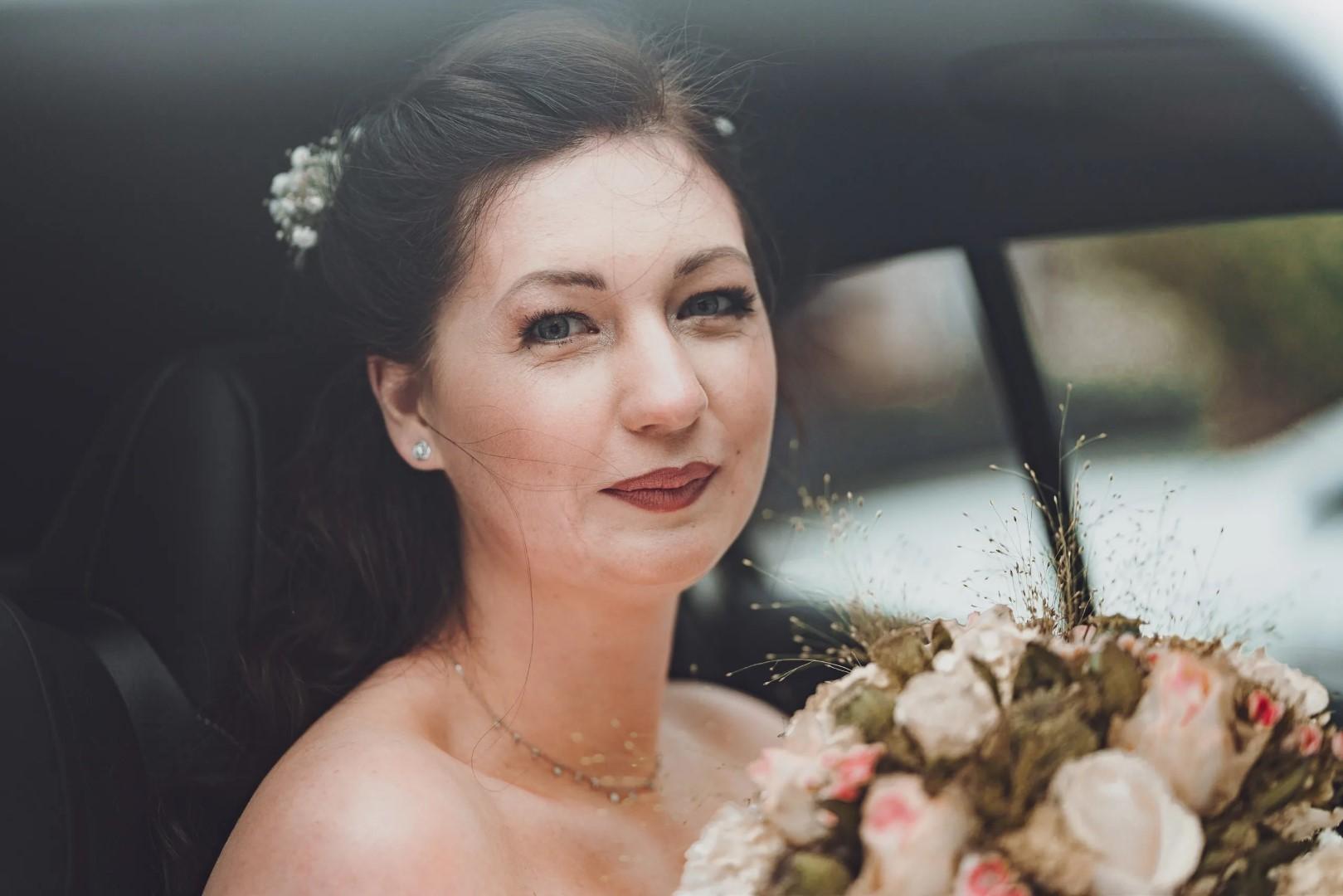 Photo 1: Rustic Style