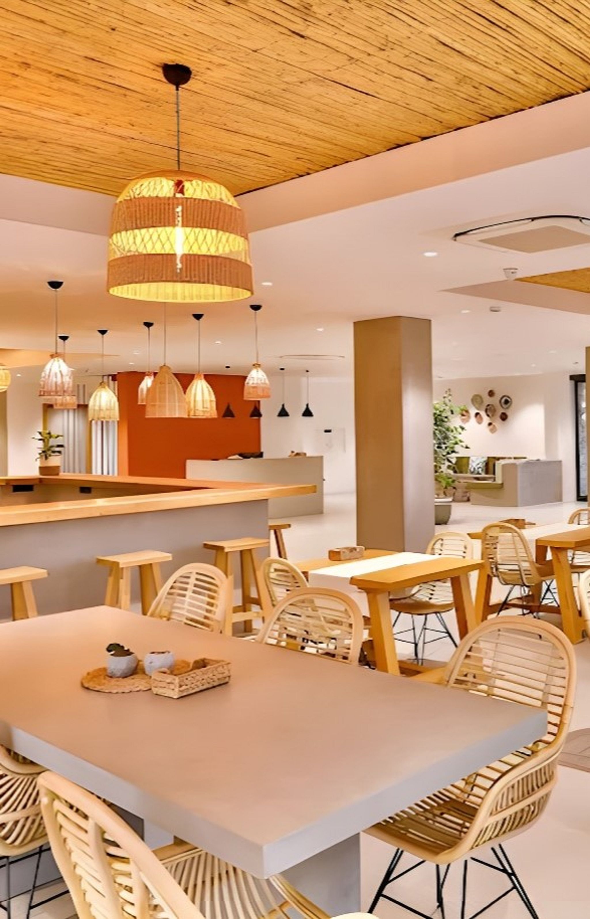 More than just hotel photos