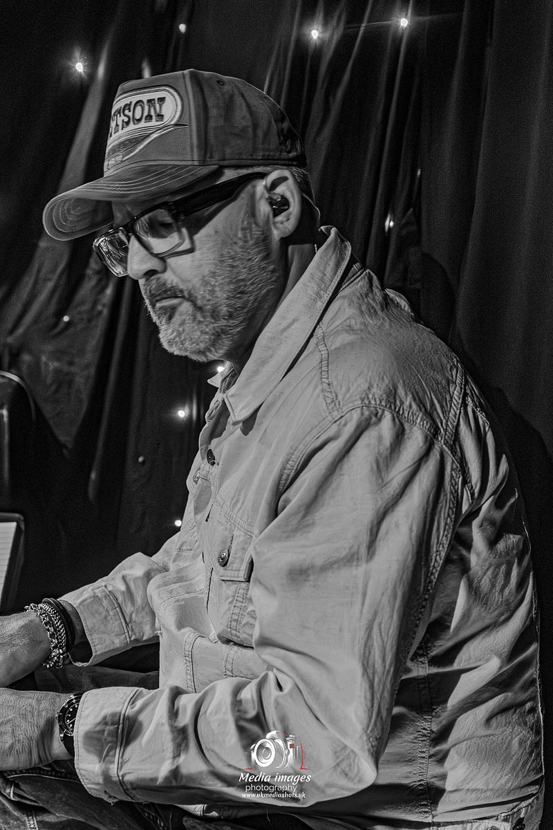 The Phil Ashmore Band at The Black Market Venue