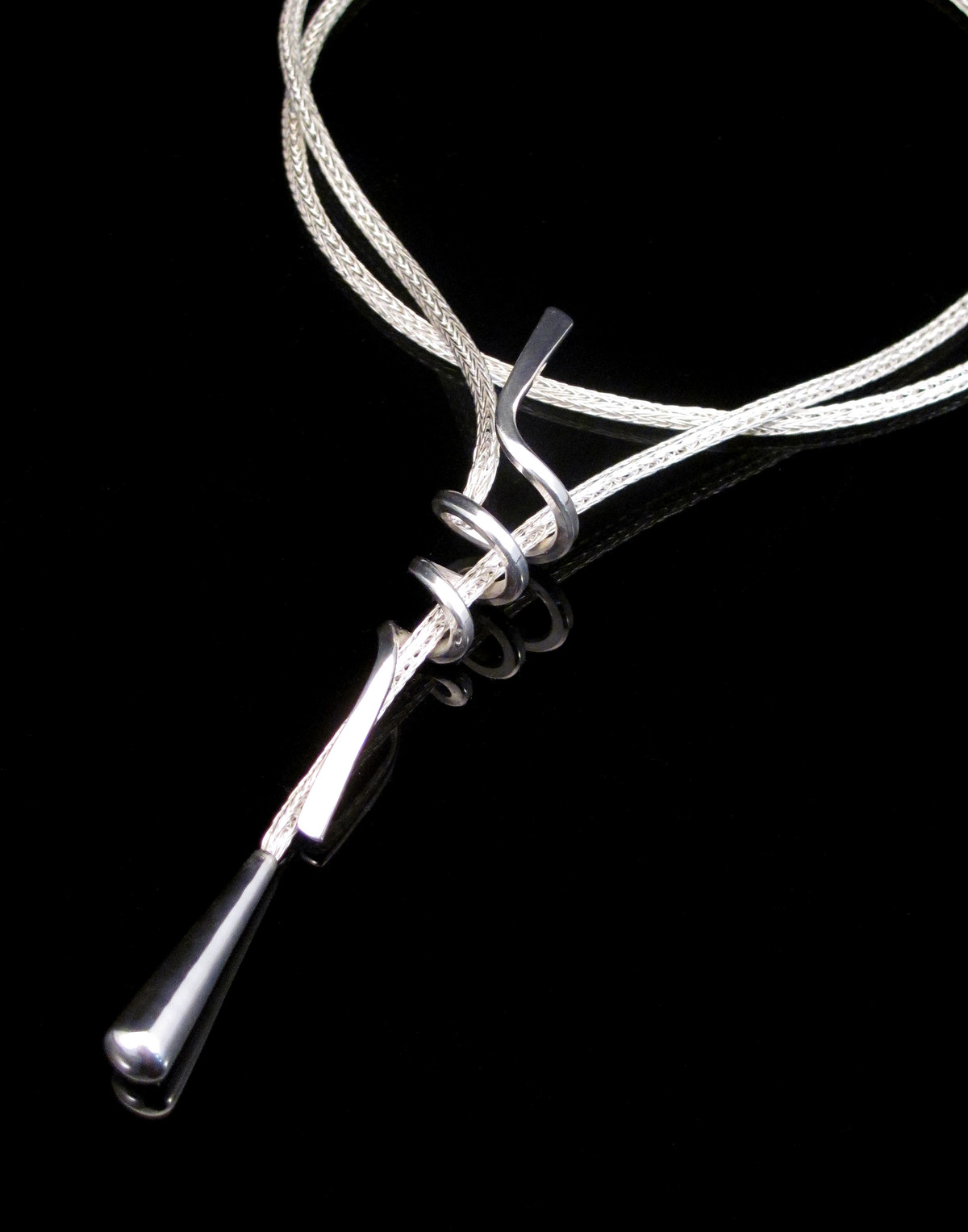 Serpentine Lariat by jewelry artist Chris Lann