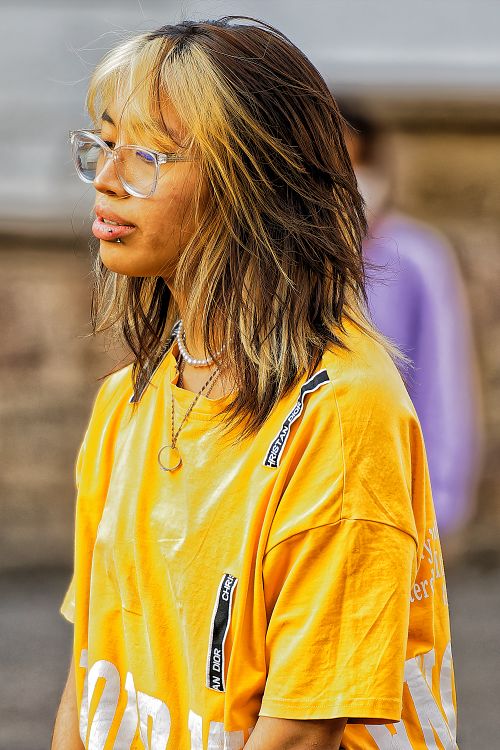 Portrait d'une jeune danseuse de Bolivie