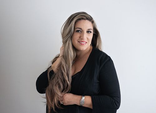 Hello and welcome! I'm Tamela Martin, a passionate portrait photographer based in the mid Ohio Valley.