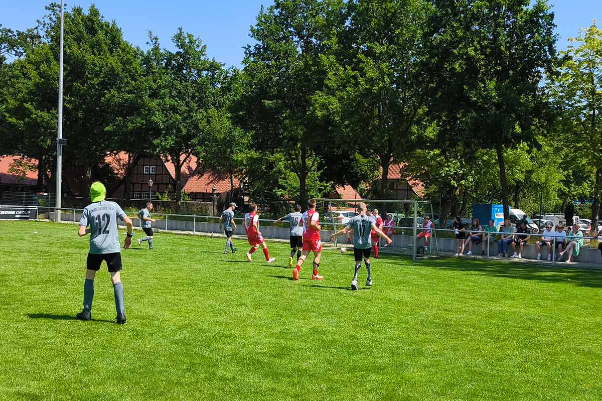 Gelebte Inklusion beim Spiel gegen Lünnis Soccerteam
