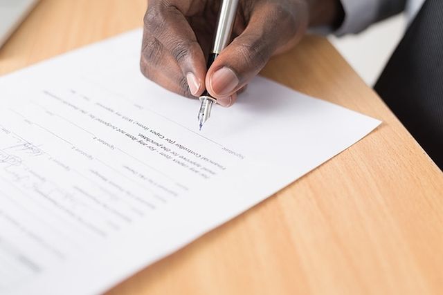 Umowy fotograficzne — 7 najważniejszych rzeczy, które należy uwzględnić
