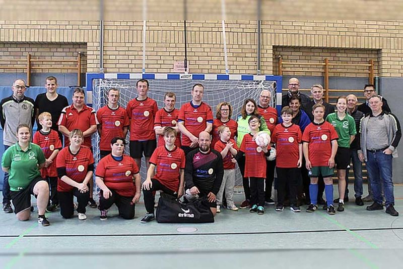 Spendenübergabe Rotary Club an Ibbenbürener Kickers