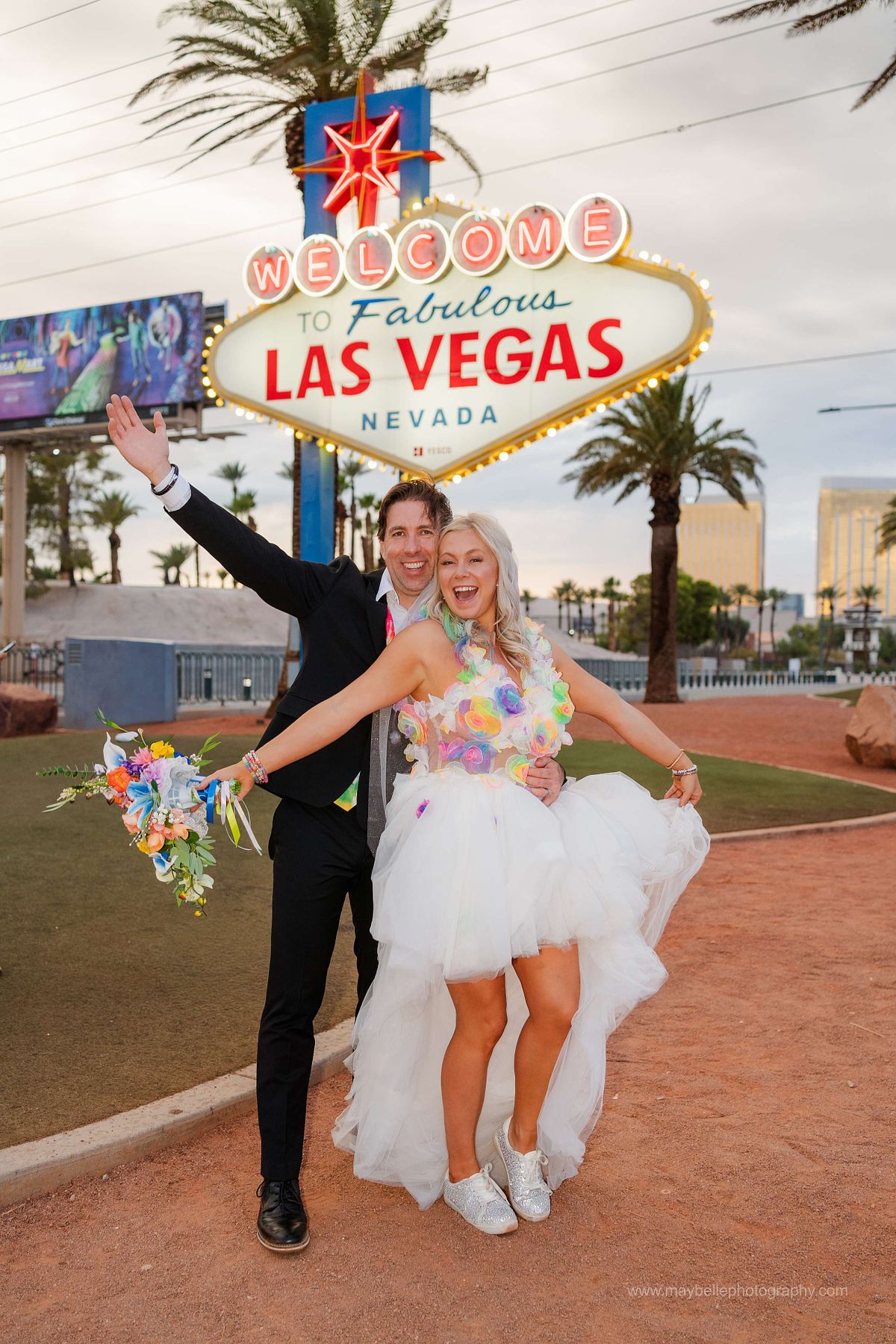 Welcome to Fabulous Las Vegas Sign Photoshoot
