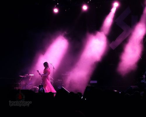 SUN als Support-Act für Hanabie in Huxleys Neuer Welt in Berlin.