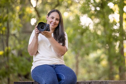Hi, I&rsquo;m Rebecca, an outdoor pet photographer with a passion for capturing the joy, personality, and unique spirit of animals.