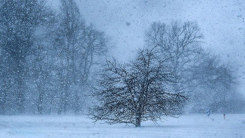 Kevadine aprill t&otilde;i &uuml;he hetkega lume maha.