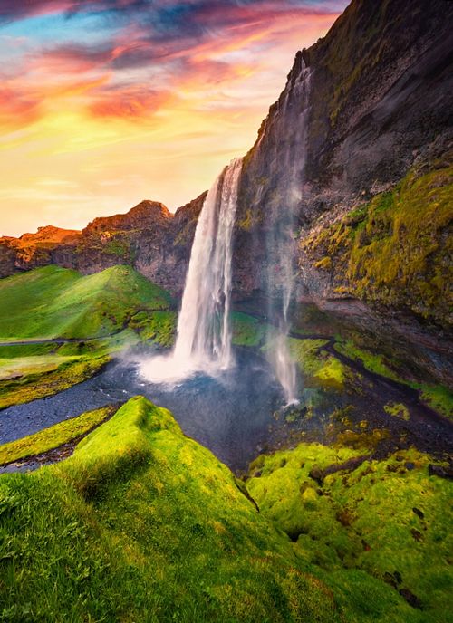 The Earth Releasing Light