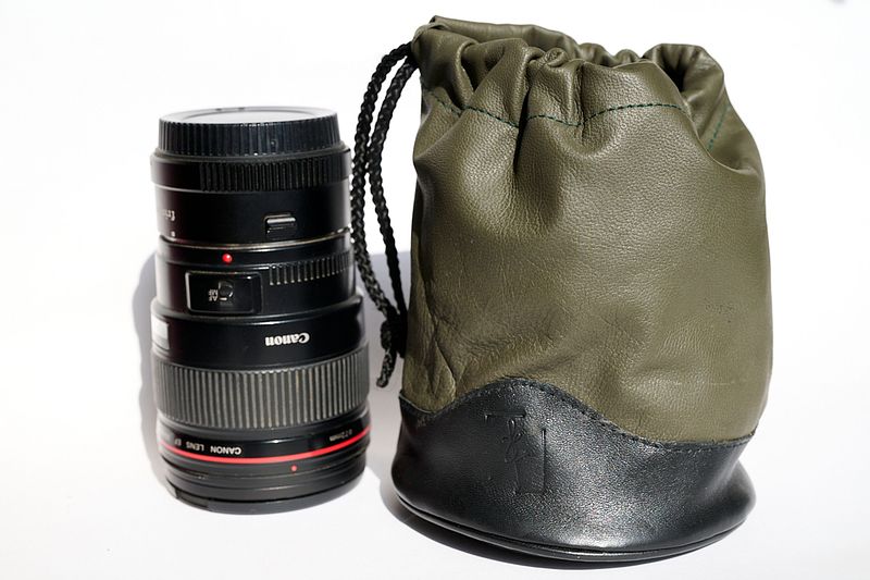 Skins: Siluk Drawstring Leather Camera Lens Pouch