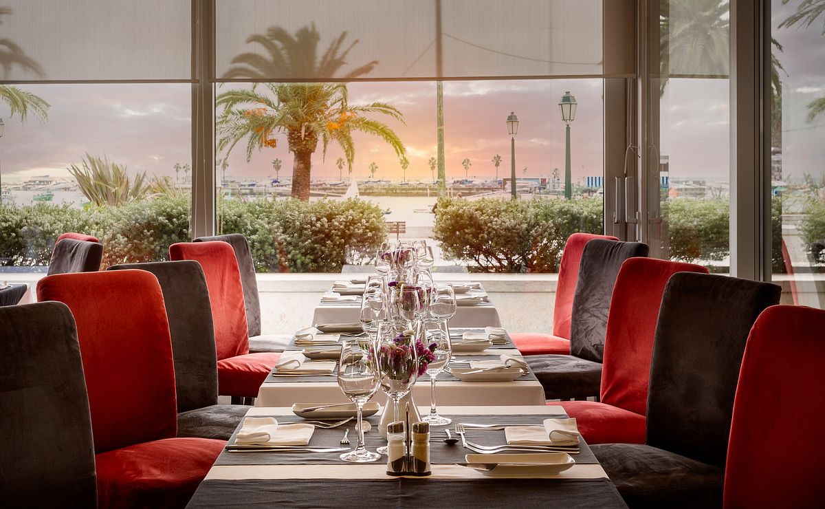 Restaurante Hotel Ba&iacute;a