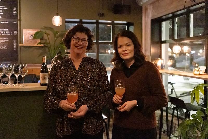 På vernissasje med Galleri Trud på Vesle Kinn