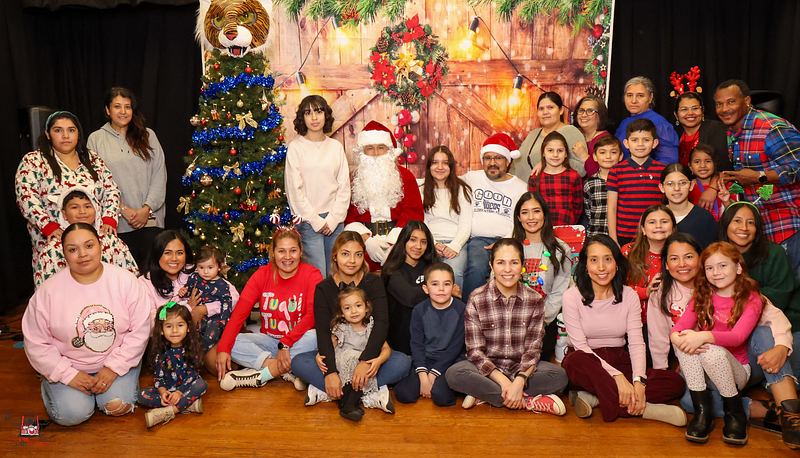 Breakfast & Pictures with Santa