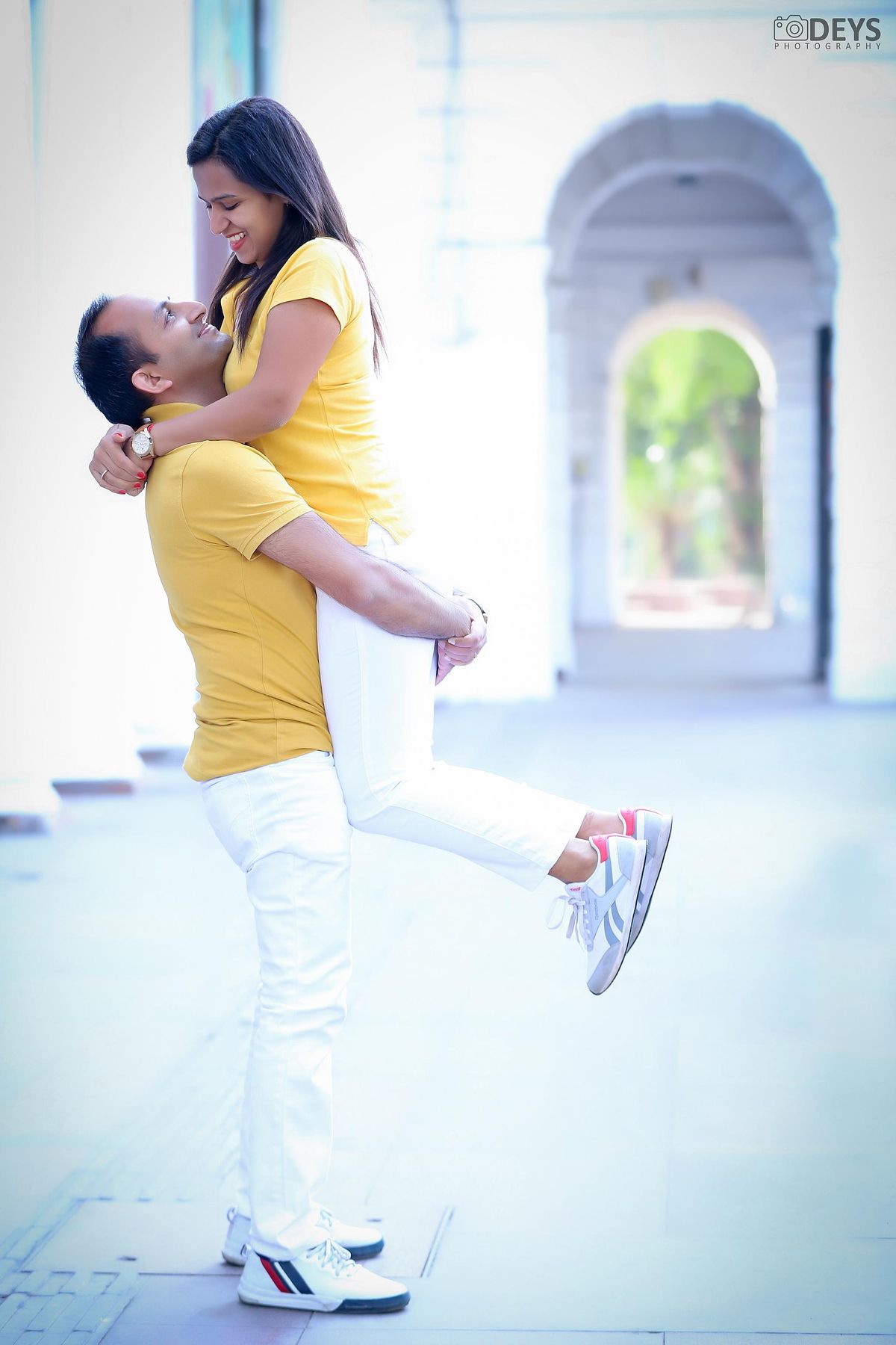 Post wedding photoshoot at Connaught Place