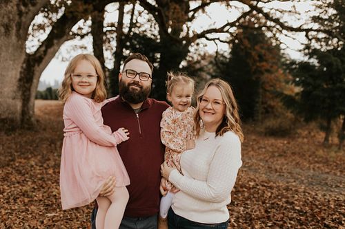 Hello, I'm Darren. Among many things, I am a photographer local to Vancouver, Washington.