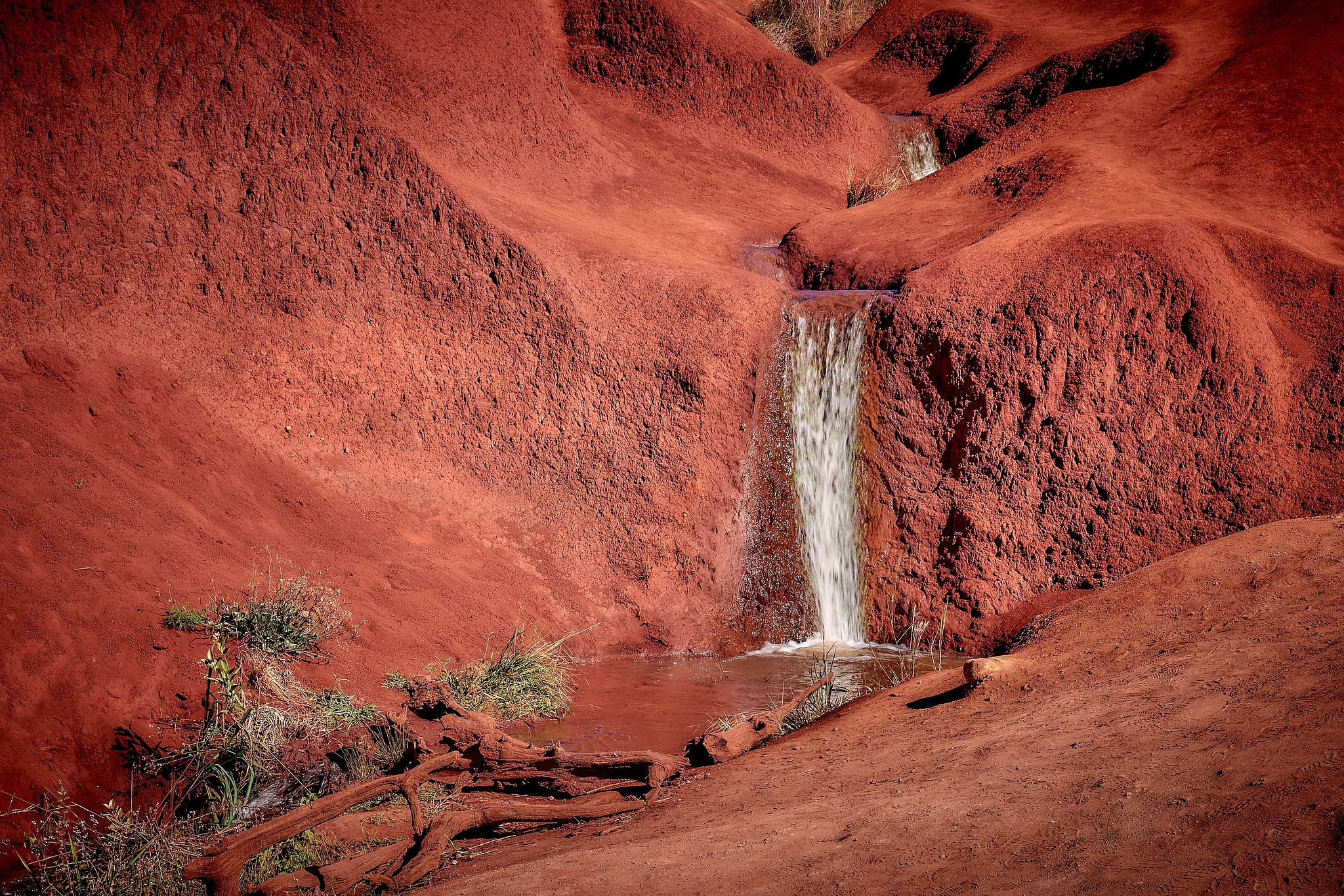 Red Dirt Waterfall At Waimea Canyon - Waimea Canyon, Hawaii