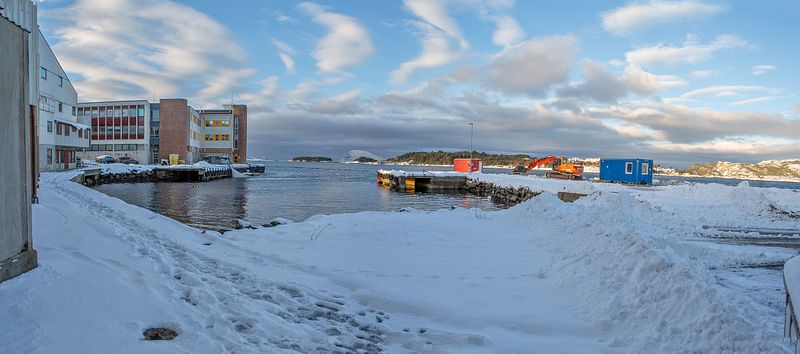 Kringleskjæret, Florø. Bygging av brandstasjon