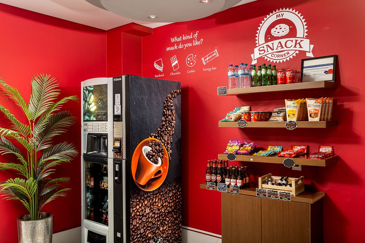 HOTEL LUENA Recepcao Snack Corner